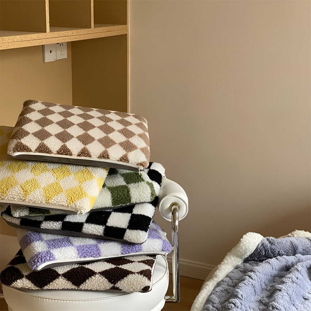Cozeo | Gezellig kussen en stoelkussen van polar fleece – Scandinavisch ruitjesmotief
