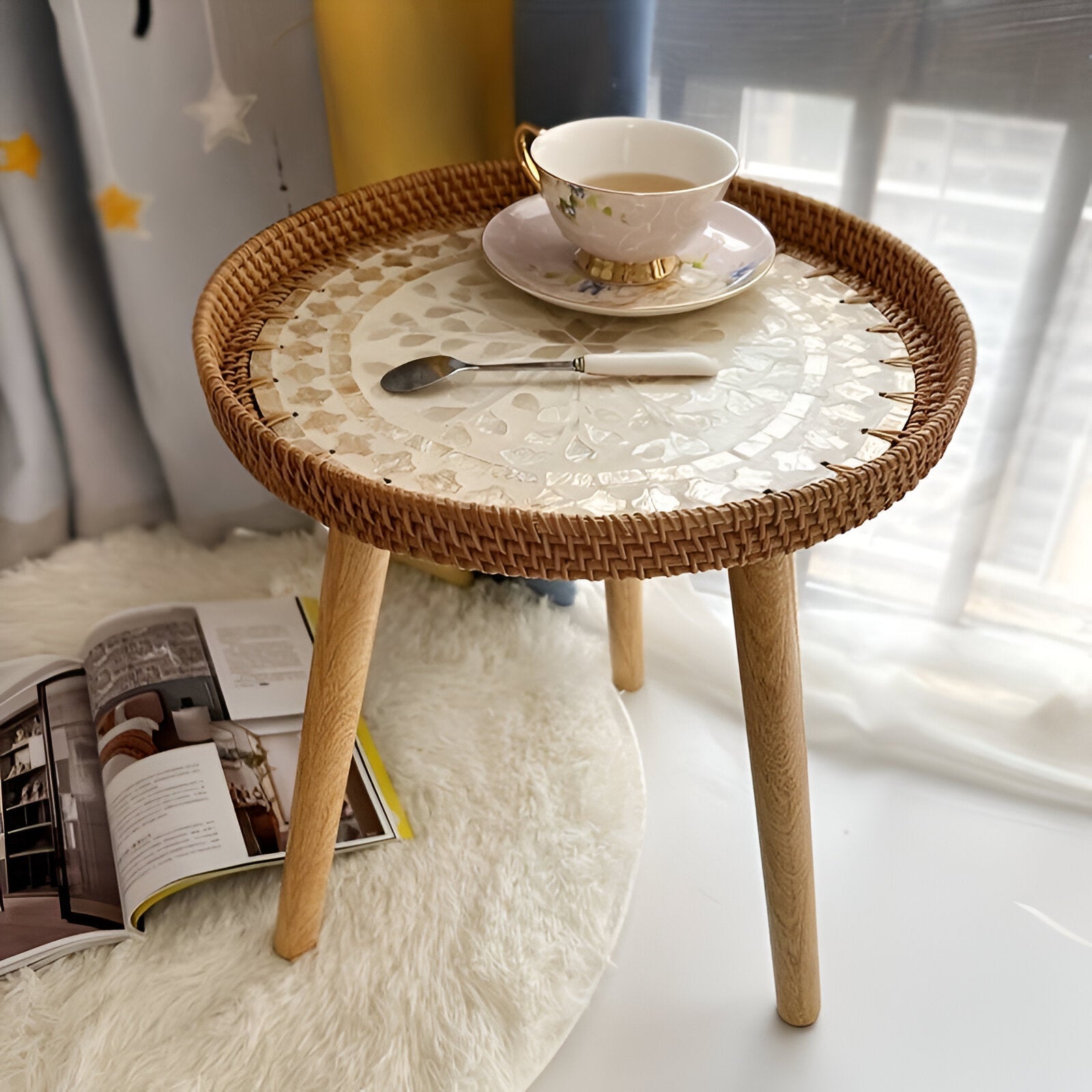Rattique | Handgemaakte Ronde Rattan Salontafel – Scandinavische Natuurlijke Houten Woonkamertafel