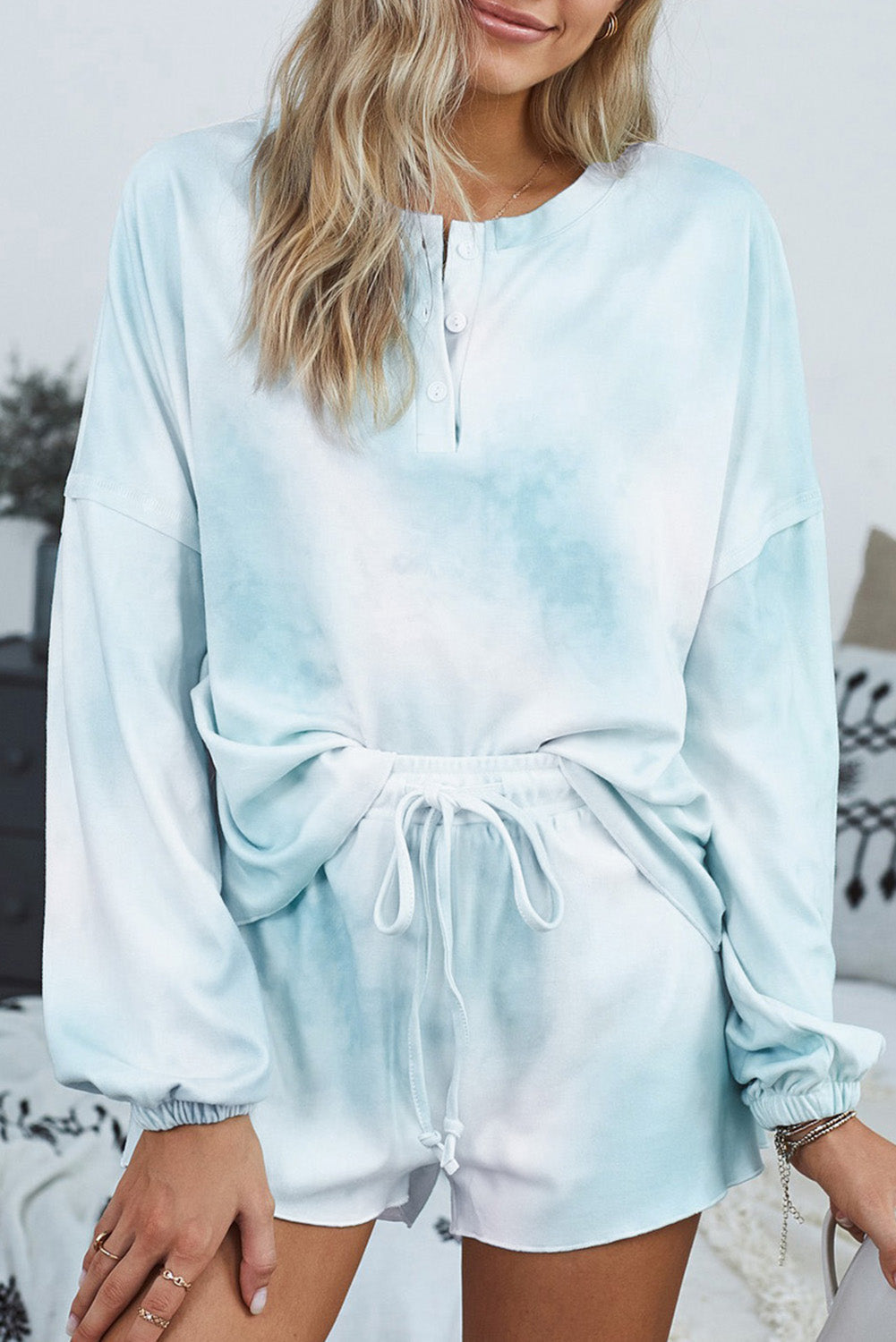 Myvessa | Lichtblauwe tie-dye gebreide loungewear-set voor dames – Top met lange mouwen