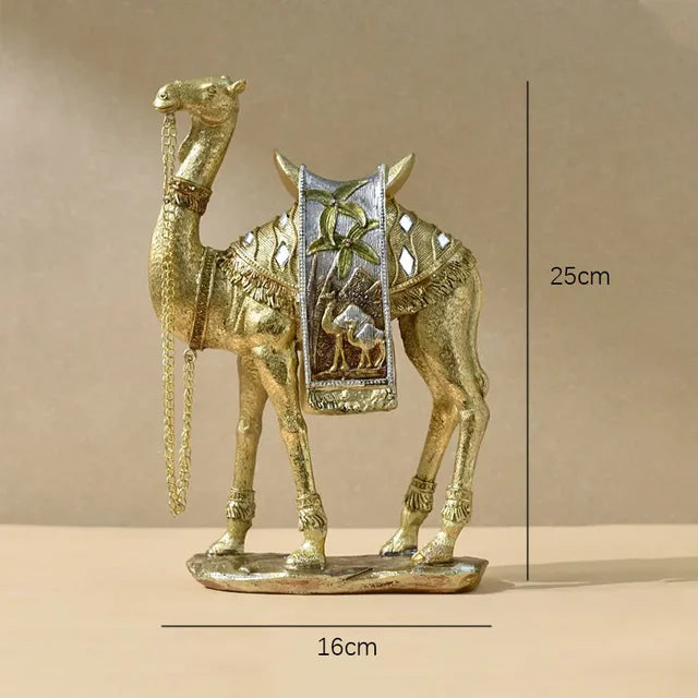 RegalCamel | Gouden Kamelenbeeldje - Elegant Harsbeeldje, Luxe Woondecoratie, Arabisch Stijlaccent