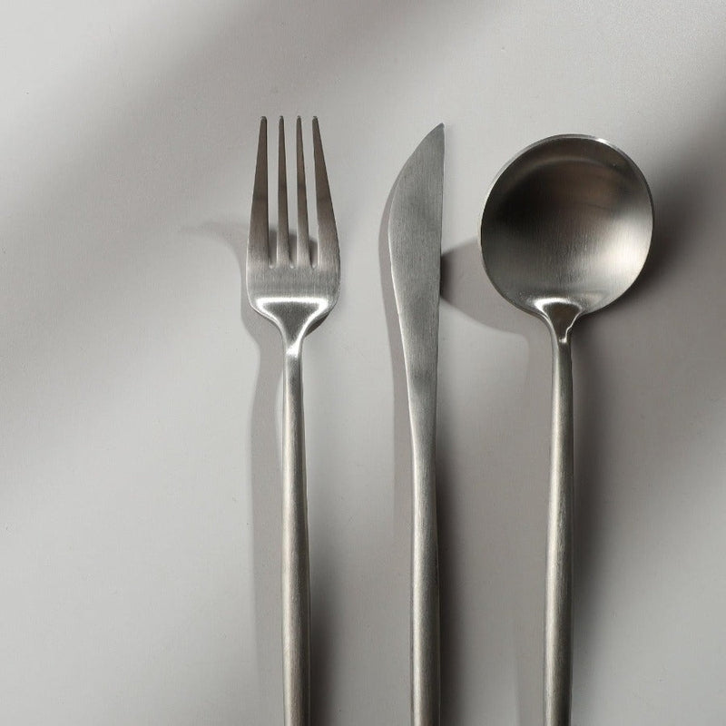 Finix | Minimalistische bestekset van roestvrij staal - Modern bestek voor de eetkamer, elegant tafelgerei