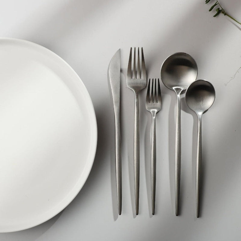 Finix | Minimalistische bestekset van roestvrij staal - Modern bestek voor de eetkamer, elegant tafelgerei