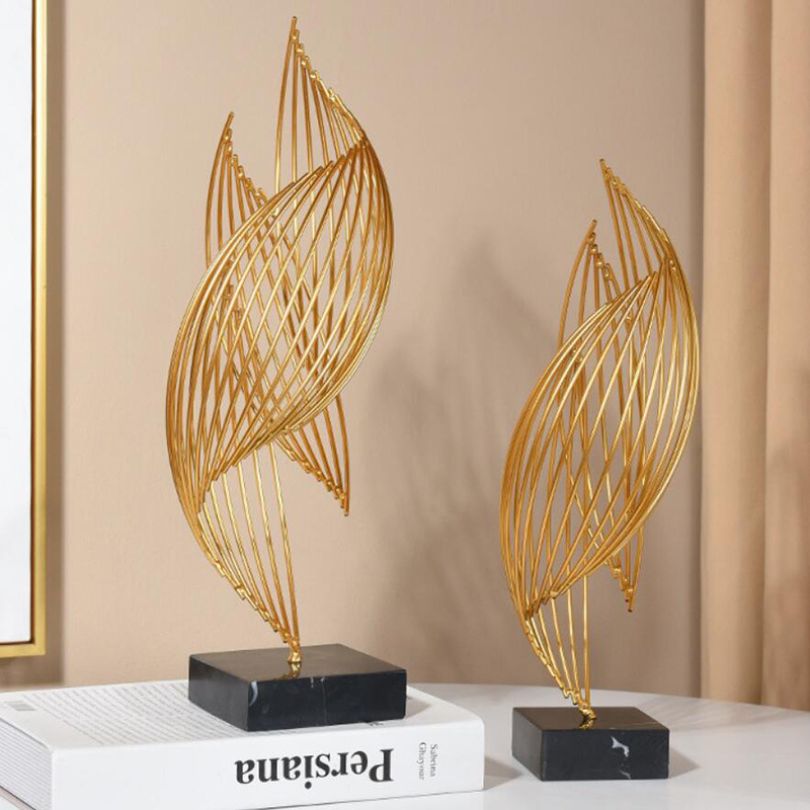 Curvique | Modern Metalen Abstract Golvend Ornament - Gouden Sculptuur voor Decoratie thuis & op Kantoor