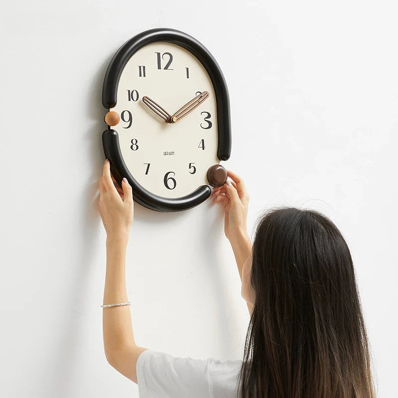 EvoClock | Moderne Minimalistische Wandklok - Elegant Licht Luxe Ontwerp, Stille Quartz Beweging