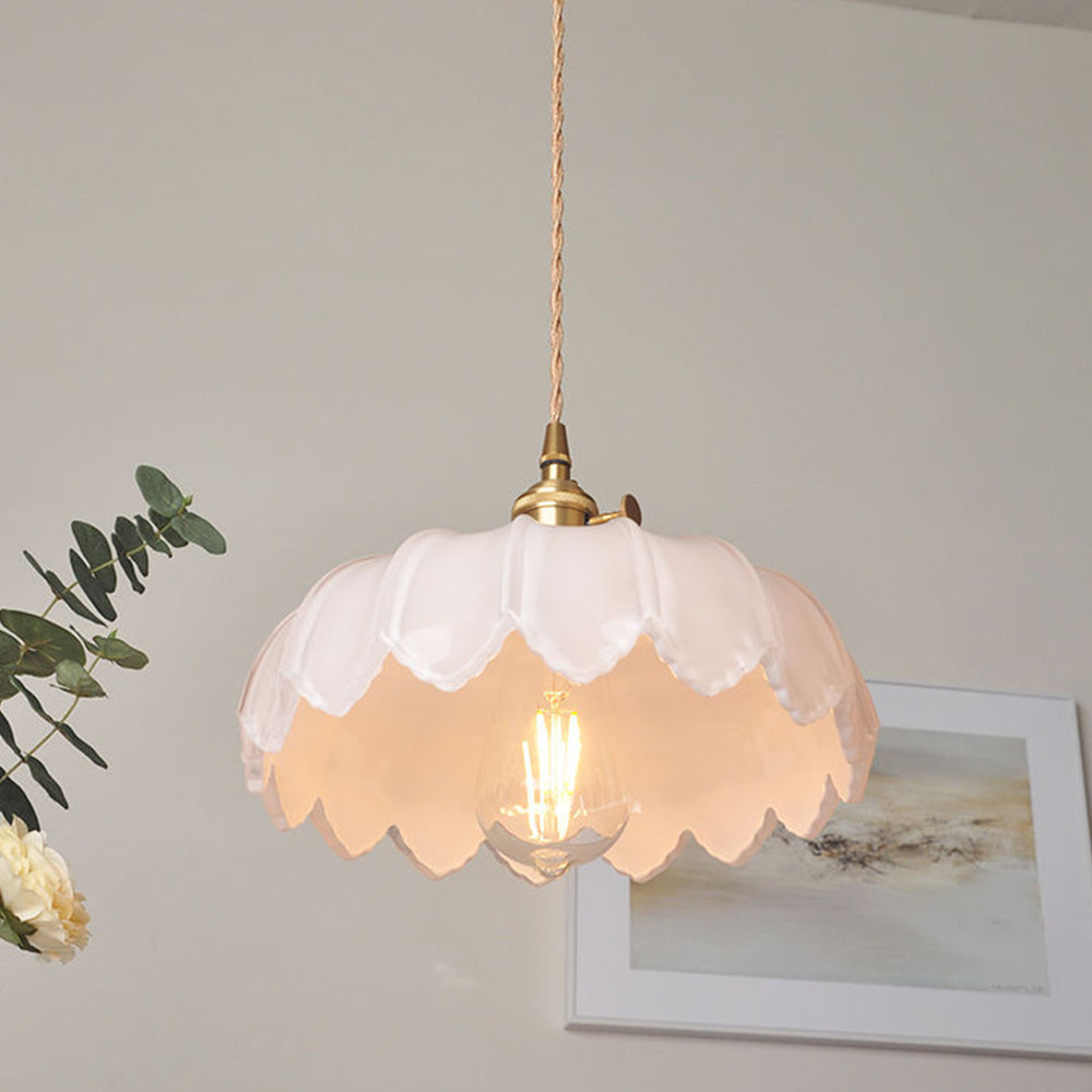 Chrysalis | Vintage Bloemen Hanglamp - Elegante Verlichting voor Retro en Hedendaagse Ruimtes