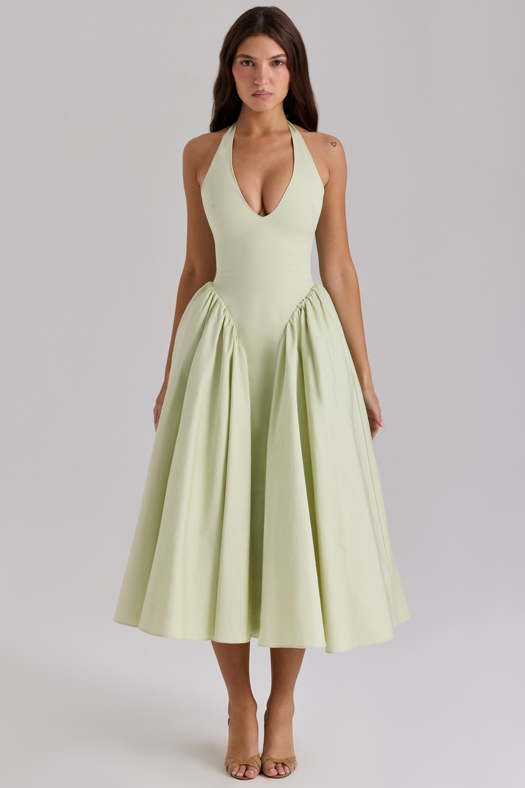 Amaris | Zomerse midijurk voor dames – Elegante, mouwloze halterjurk