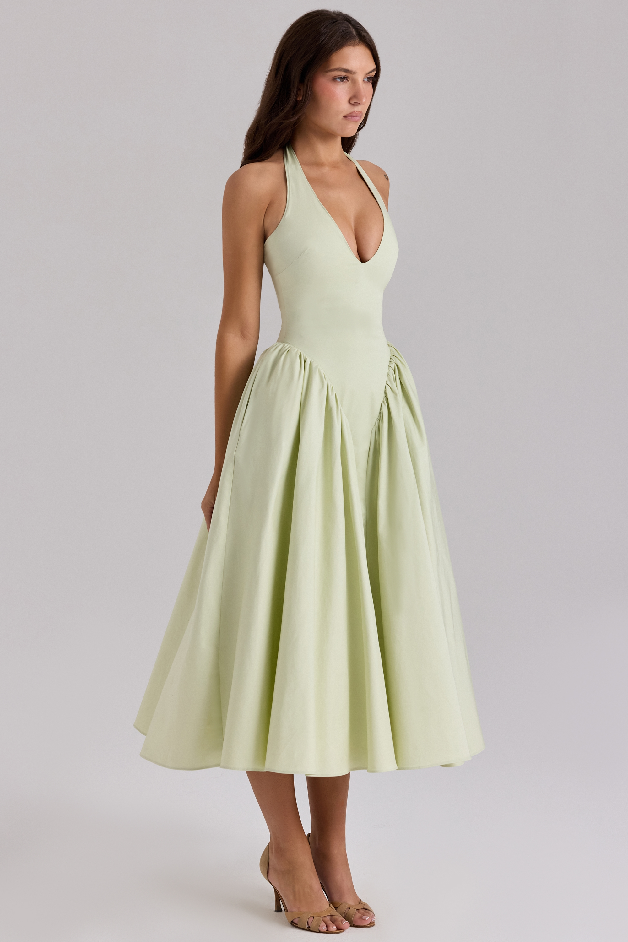 Amaris | Zomerse midijurk voor dames – Elegante, mouwloze halterjurk