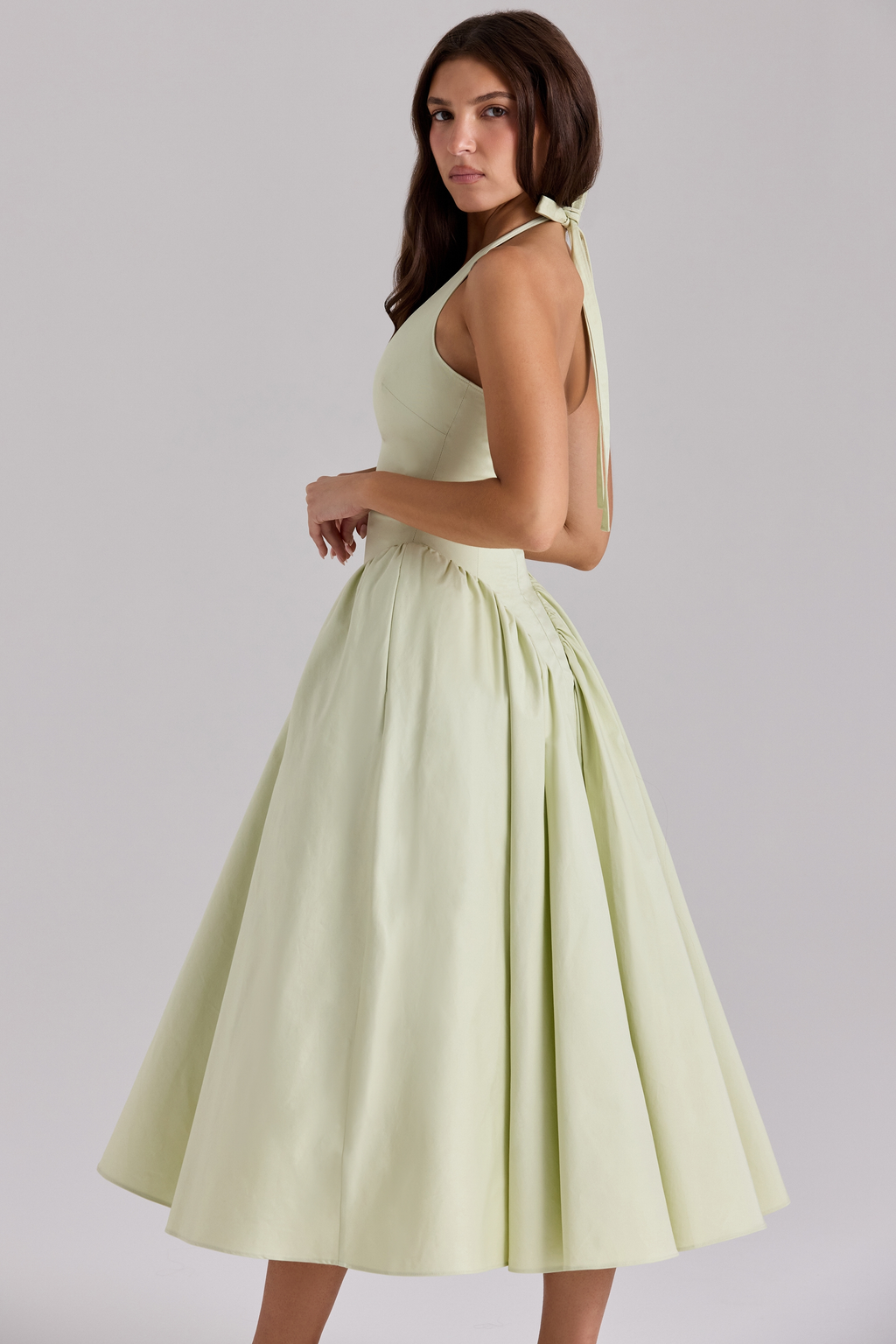 Amaris | Zomerse midijurk voor dames – Elegante, mouwloze halterjurk
