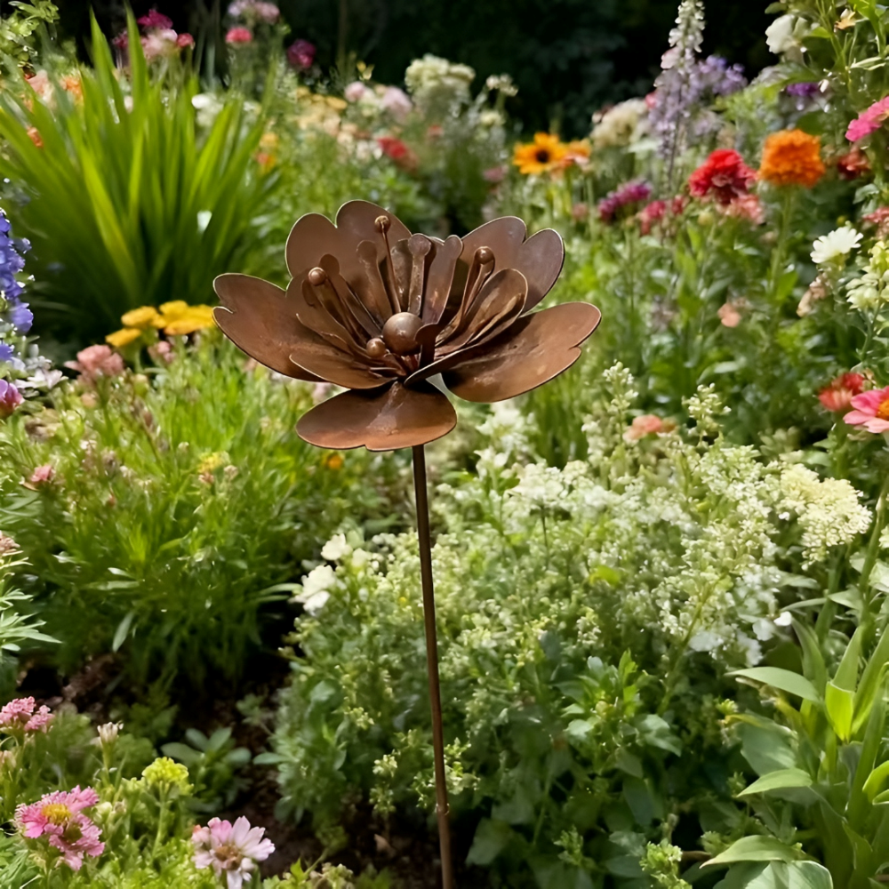 RustBlossom | Rustieke Tuinsteker met Roestige Metalen Bloem & Theelicht, Buiten Tuindecoratie