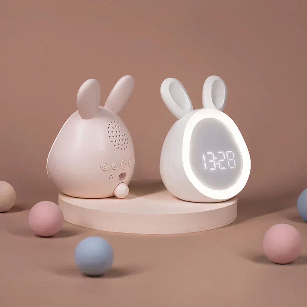HoppyClock | Kinderwekker – Konijnvorm, LED-display, nachtlampje en zachte wekker voor jongens en meisjes
