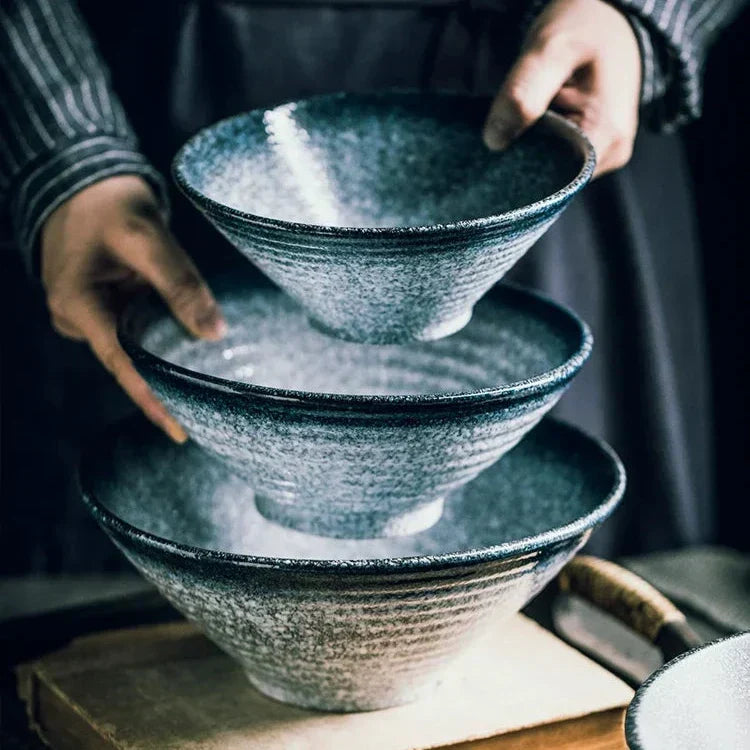 RakuBowl | Handgemaakte Japanse keramische ramenkom – authentieke ambachtelijke afwerking, rustiek steengoed