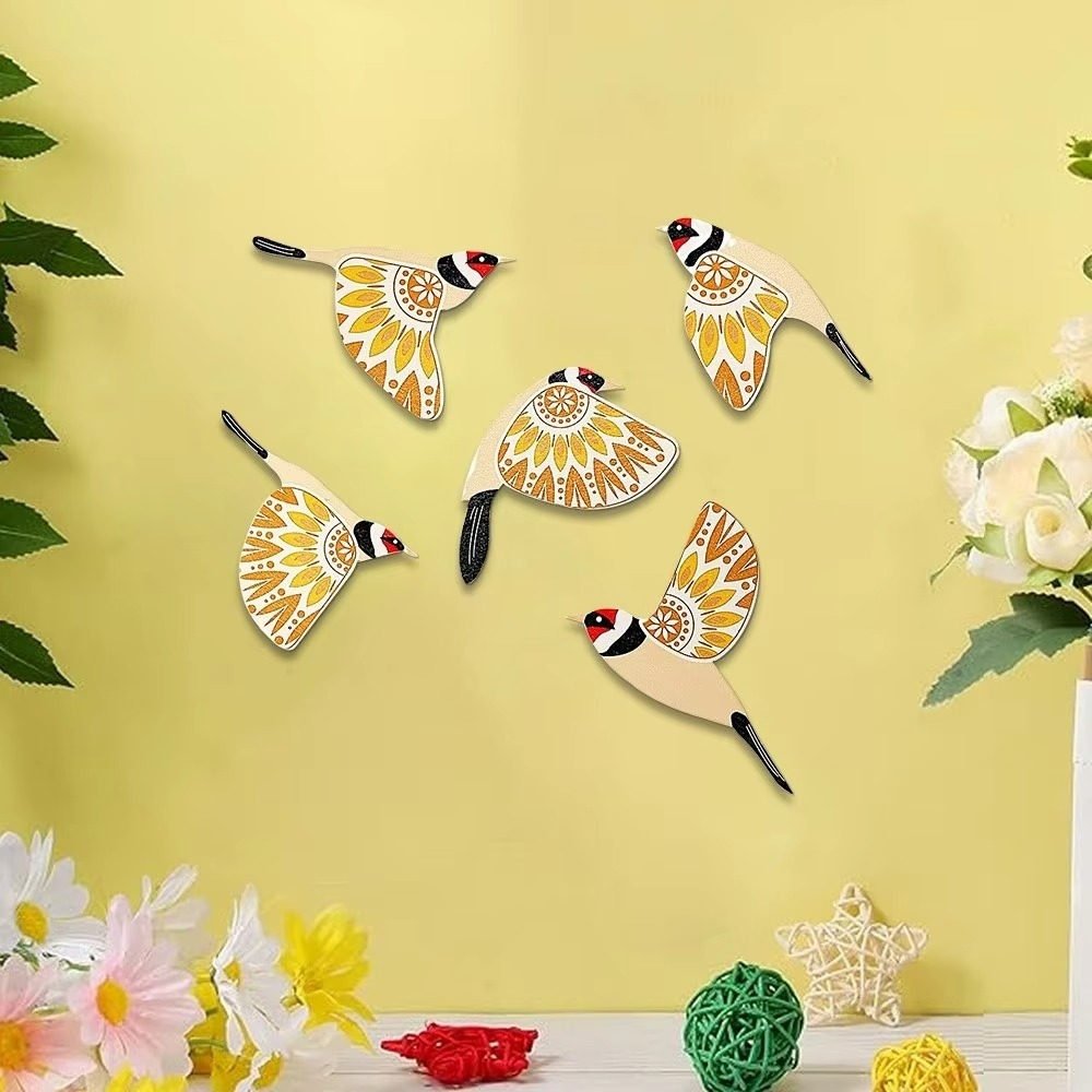 SkyVibe | Geestvogels van harmonie Wanddecoratie – Set van 5 stuks, 3D metalen woondecoratie, handgemaakt, accent voor woonkamer en slaapkamer