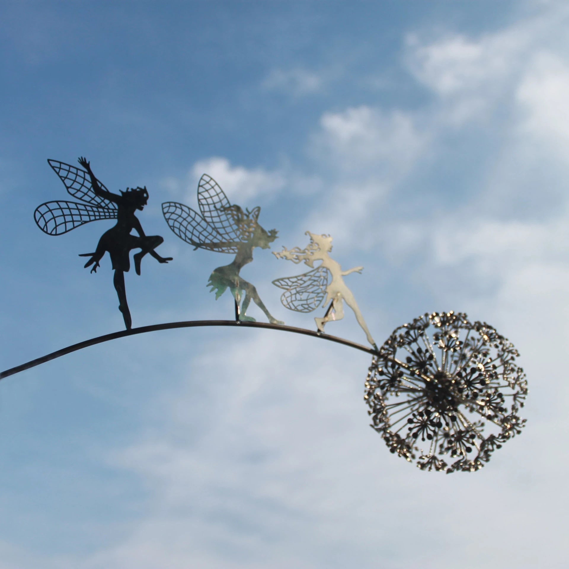 PixiePetals | Feeën Tuindecoratie met Paardenbloemen - Magische Buitenbeelden