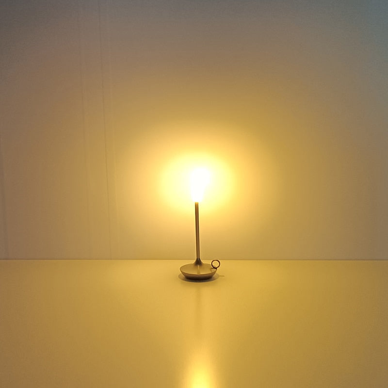 TimelessCandle | Antieke stijl moderne kaarslamp