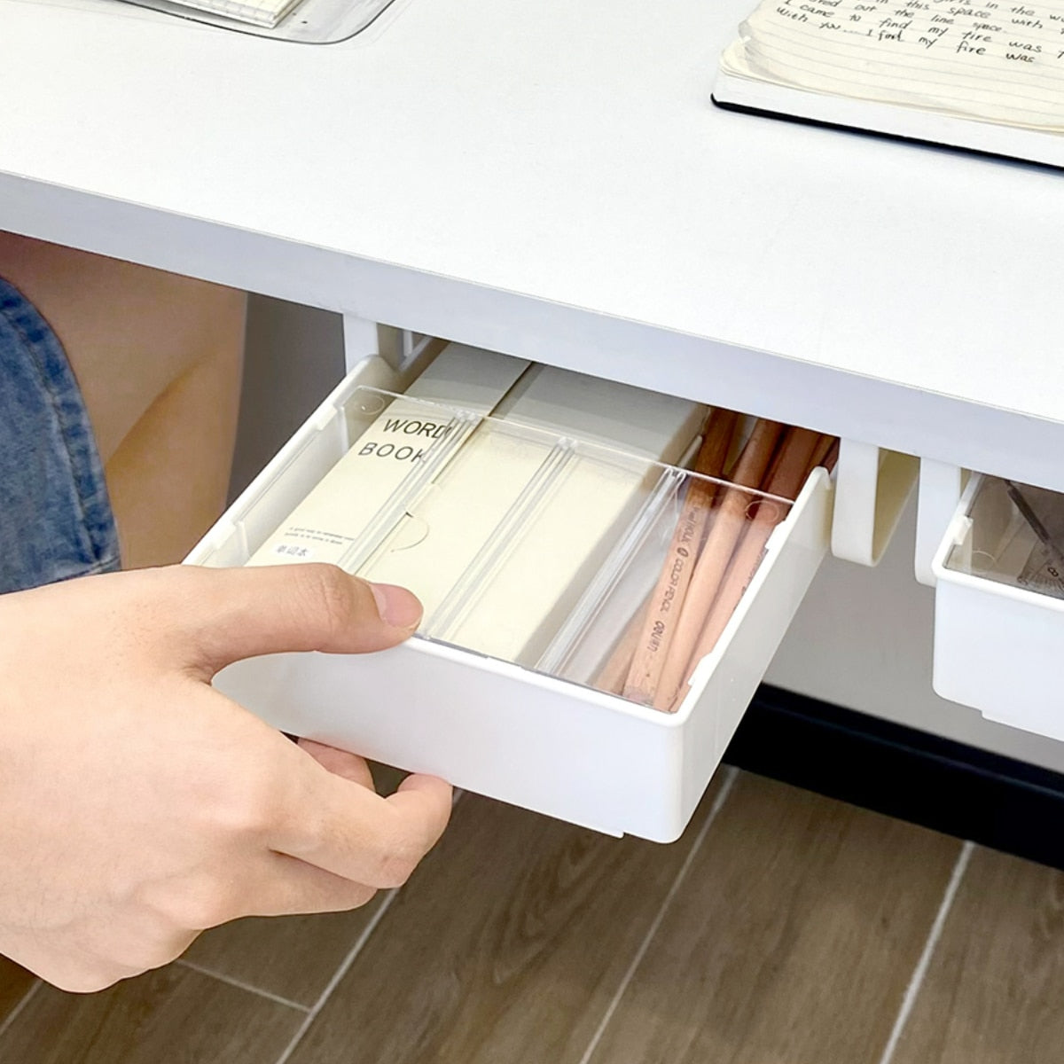 DeskNest | Verborgen schuiflade onder het bureau – Compacte opbergoplossing voor kantoor- en werkplekbenodigdheden