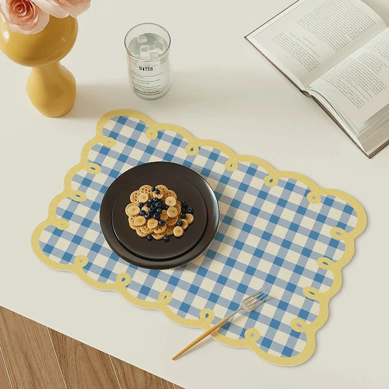 ElegraMat | Luxe lederen placemats – Stijlvolle en duurzame decoratie voor eetkamer en keuken