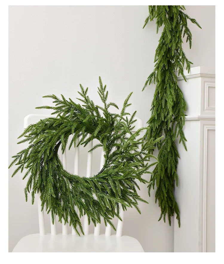 PineCrest | Dichte Norfolk Pine Garland – Herbruikbare kerstversiering voor deuren, trappen en schoorsteenmantels