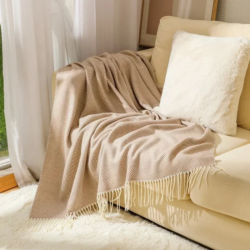 ChicWeave | Streepjesdeken – Zachte, knusse deken voor op de bank of sofa, lichtgewicht decoratieve deken