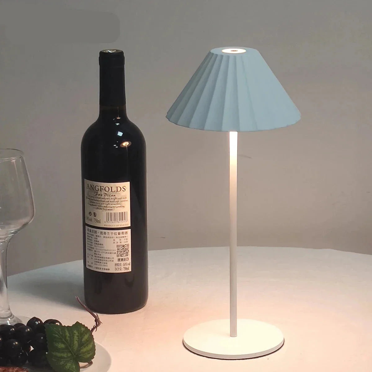 ChicLite | Elegante Scandinavische Aluminium LED Tafellamp - Draadloos, Oplaadbaar via USB