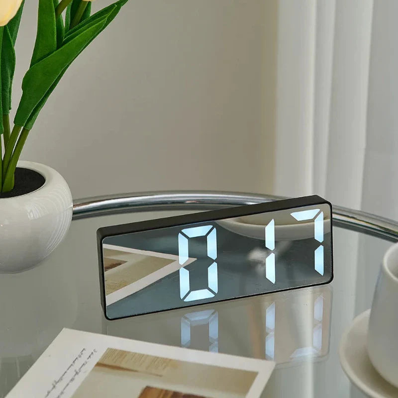 ZenithClock | Elegante innovatieve LED digitale klok