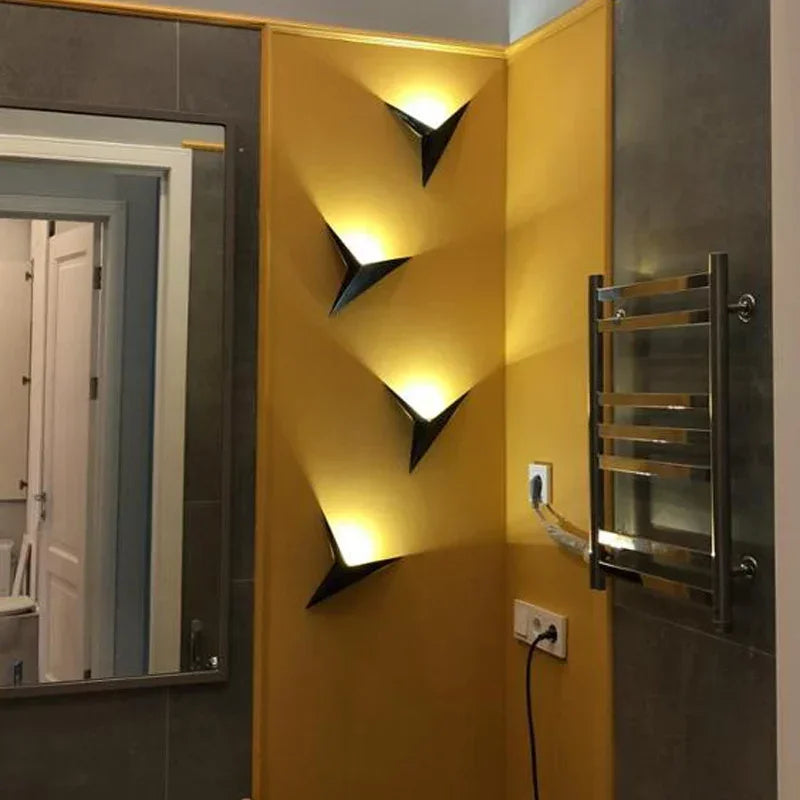 TriLume | Moderne Driehoekige Wandlamp - Creatief LED Licht voor Eigentijdse Woninginrichting