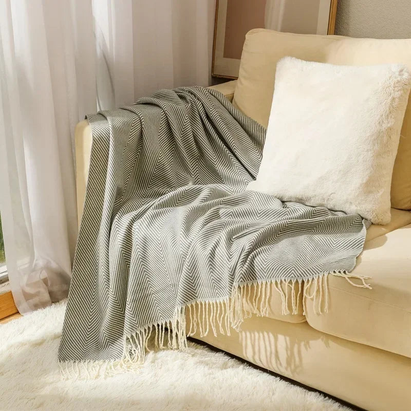 ChicWeave | Streepjesdeken – Zachte, knusse deken voor op de bank of sofa, lichtgewicht decoratieve deken