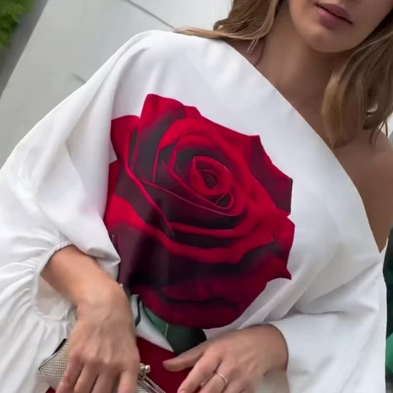 Hylena | Tweedelige set met bloemenprint voor dames – Roze rozen: een casual, bij elkaar passende zomeroutfit