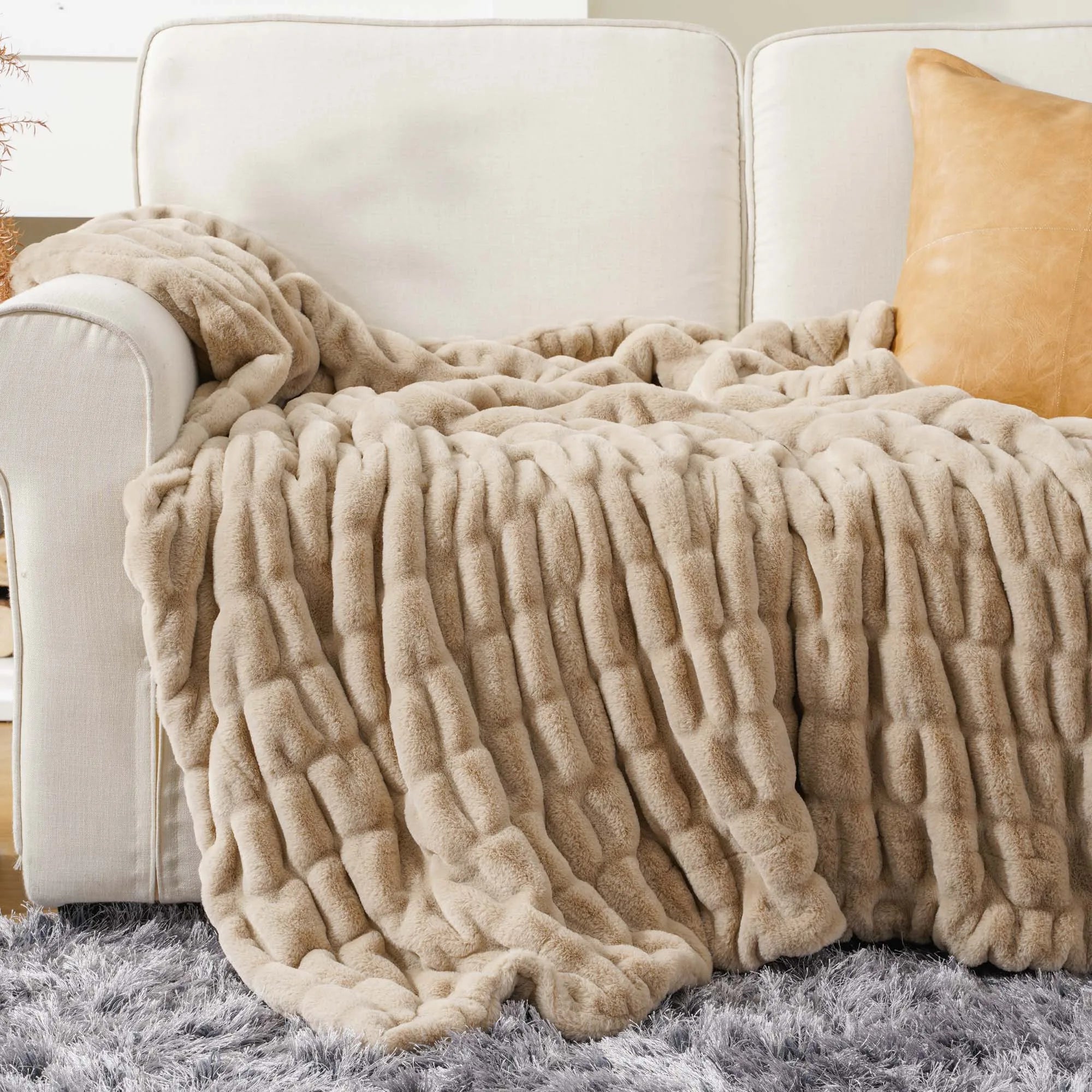 Velvish | Luxe Faux Konijnenbont Deken - Zacht Pluche Decoratief Dekbed en Beddeken, Knusse Winterwarmte