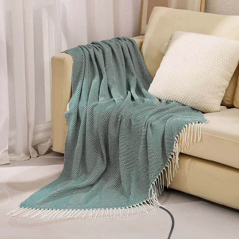 ChicWeave | Streepjesdeken – Zachte, knusse deken voor op de bank of sofa, lichtgewicht decoratieve deken