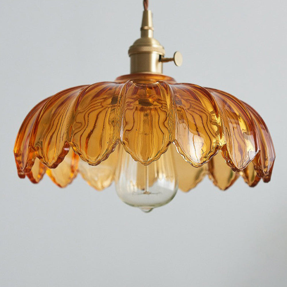 Chrysalis | Vintage Bloemen Hanglamp - Elegante Verlichting voor Retro en Hedendaagse Ruimtes
