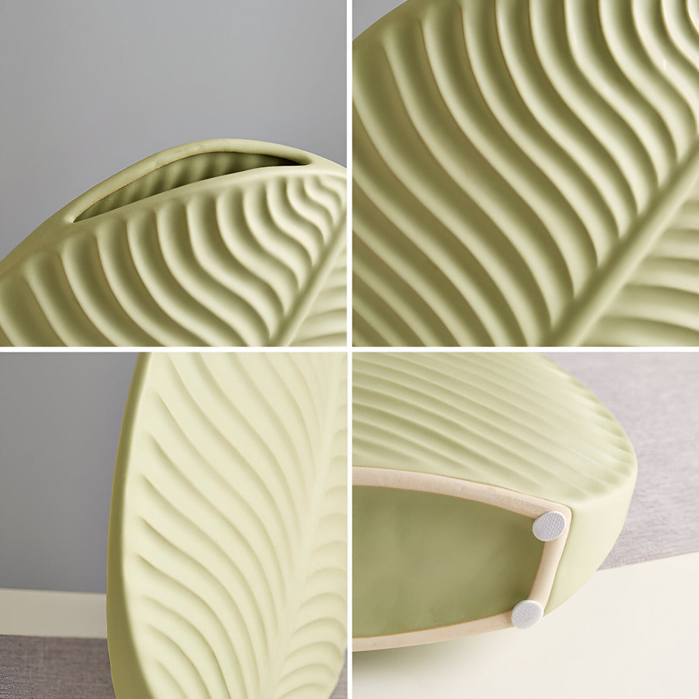 ViridiaVase | Keramische vaas met bladmotief – Scandinavische decoratieve bloemenvaas
