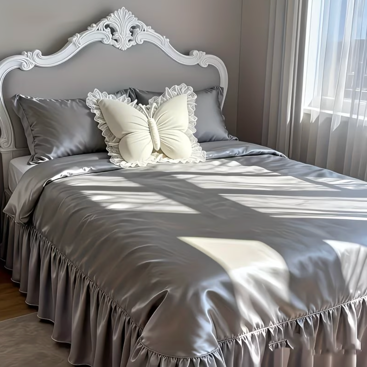 WingBella | Kanten Vlinder Kussen – Elegant Decoratief Sierkussen voor Slaapkamer, Bank, en Volwassenenkamer