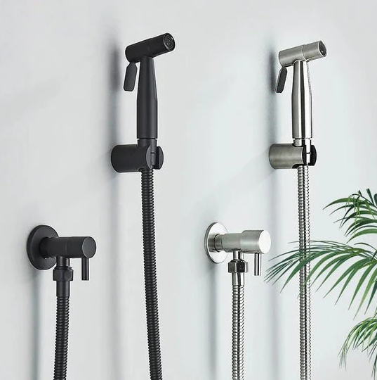 AquaSpray | Premium handbediende bidetsproeier voor badkamerhygiëne