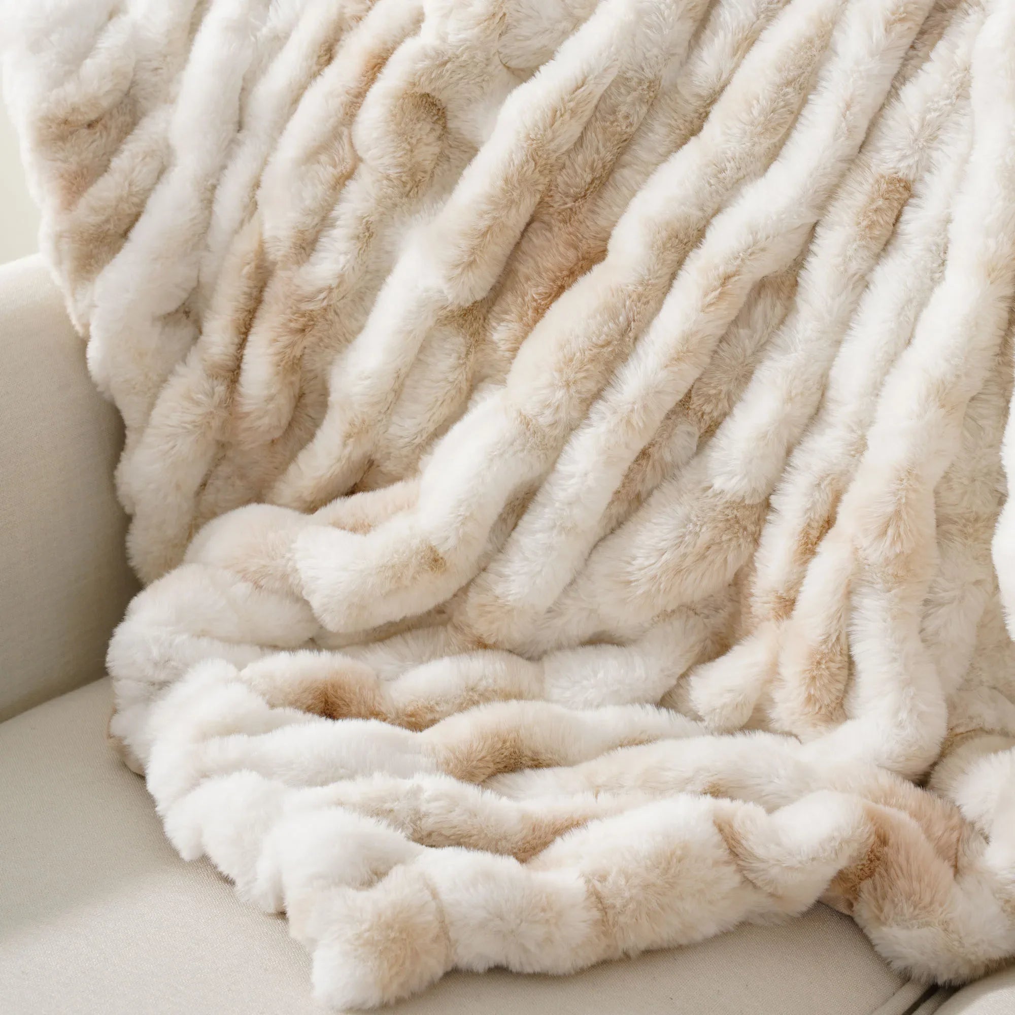 Velvish | Luxe Faux Konijnenbont Deken - Zacht Pluche Decoratief Dekbed en Beddeken, Knusse Winterwarmte