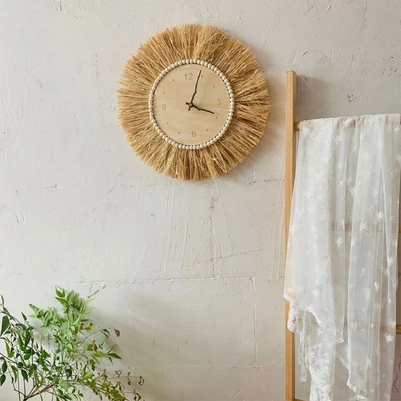 BohoTick | Boho Tarwe Stro Wandklok - Handgemaakte Natuurlijke Vezel, Rustieke Decoratieve Klok