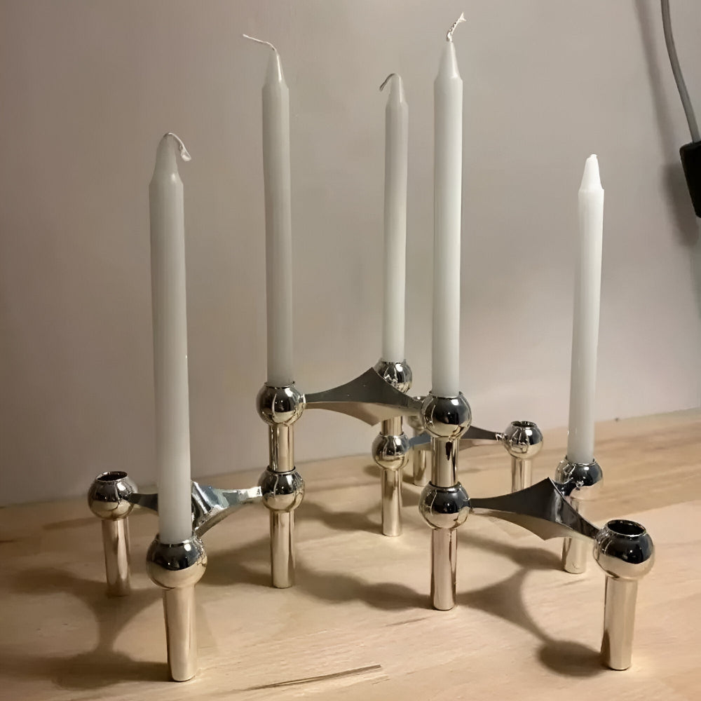 FlareMist | Scandinavische metalen kandelaars – Moderne minimalistische woondecoratie