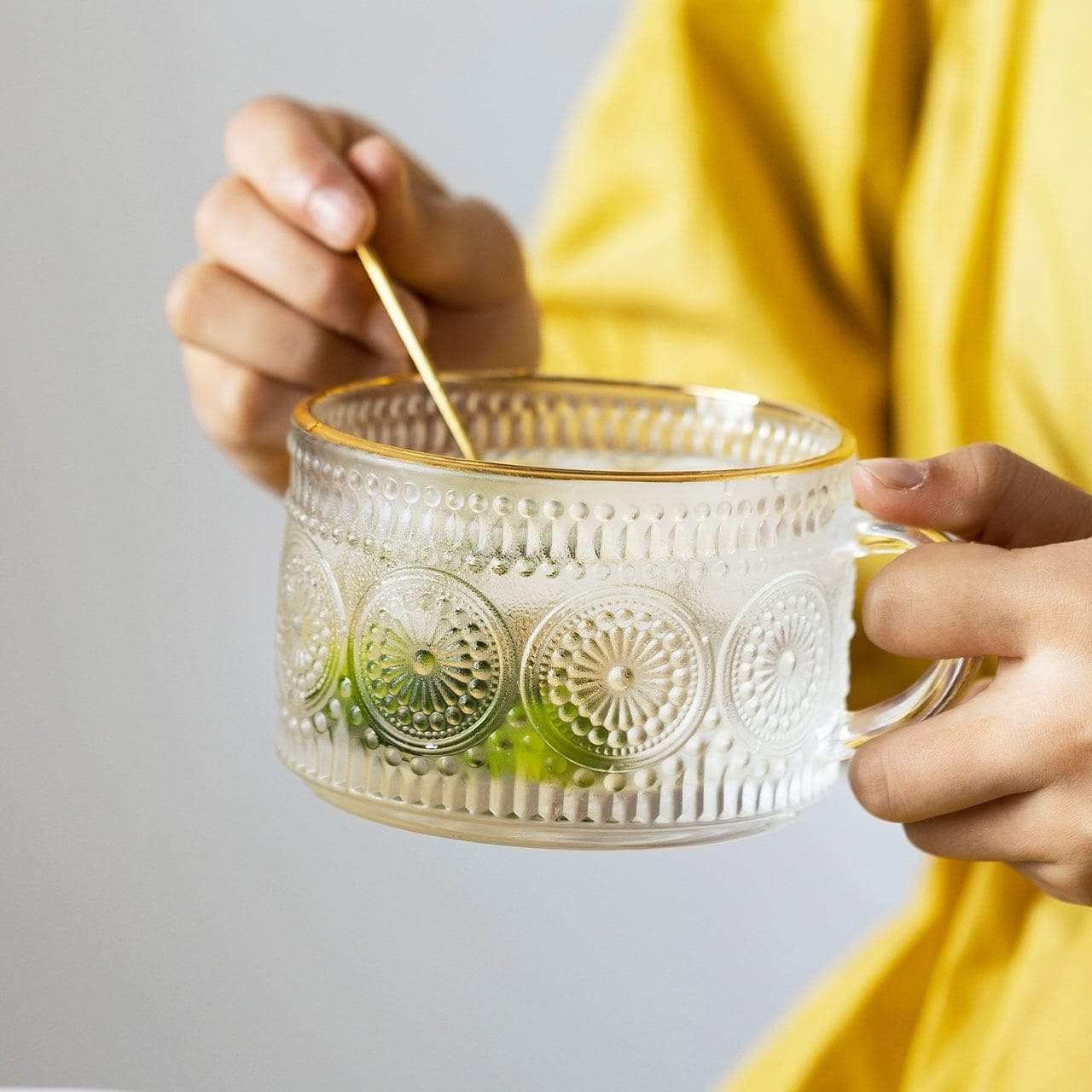 RegalSip | Glas theekopje met gouden lijnen in reliëf - Elegant drinkgerei voor thee en koffie