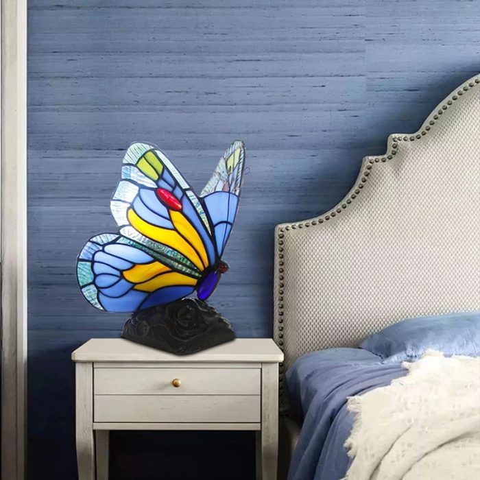 VintaGlow | Unieke retro gebrandschilderde glazen vlinder tafellamp