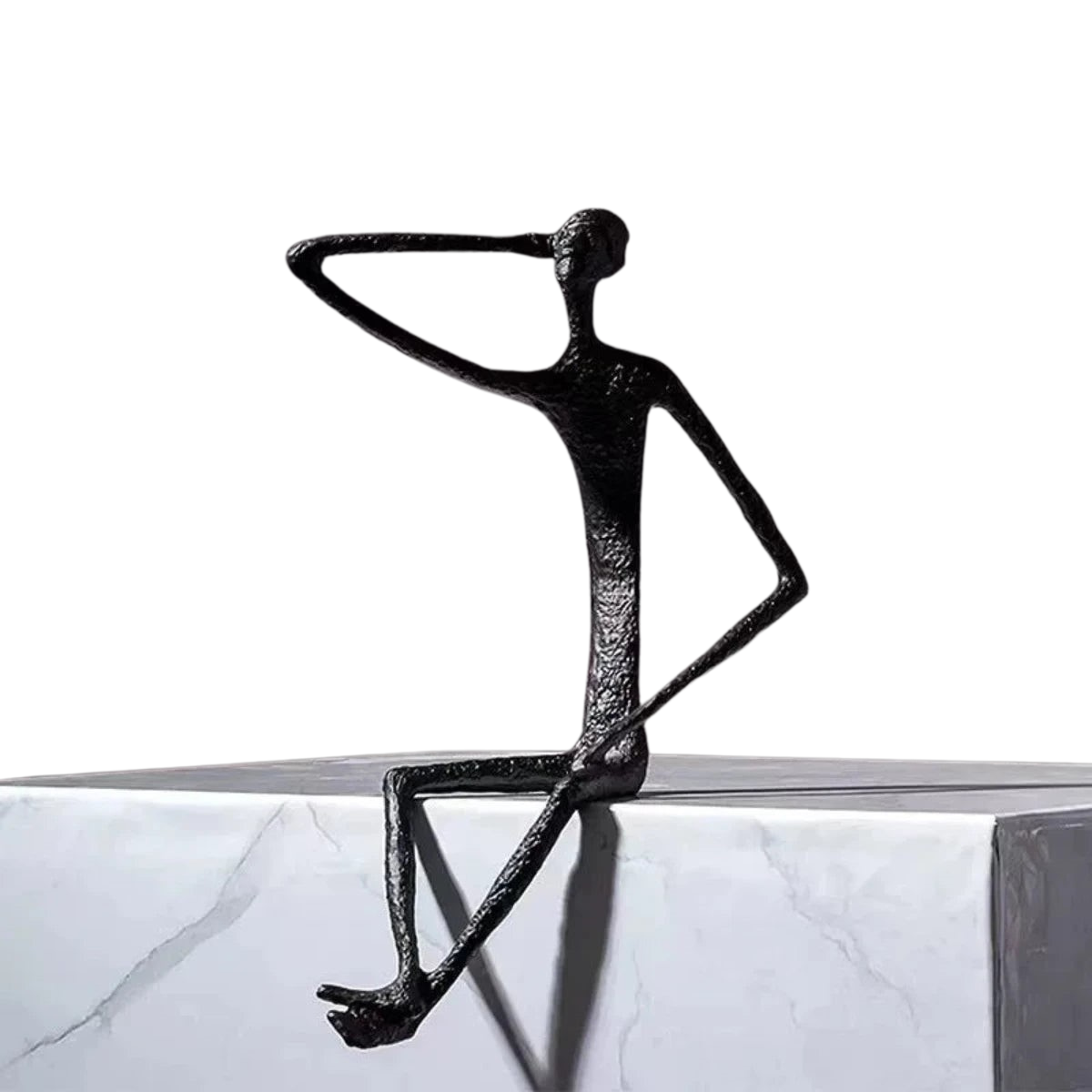 LuanGlow | Elegante Luan-sculptuur – Artistiek beeldje voor thuis en op kantoor