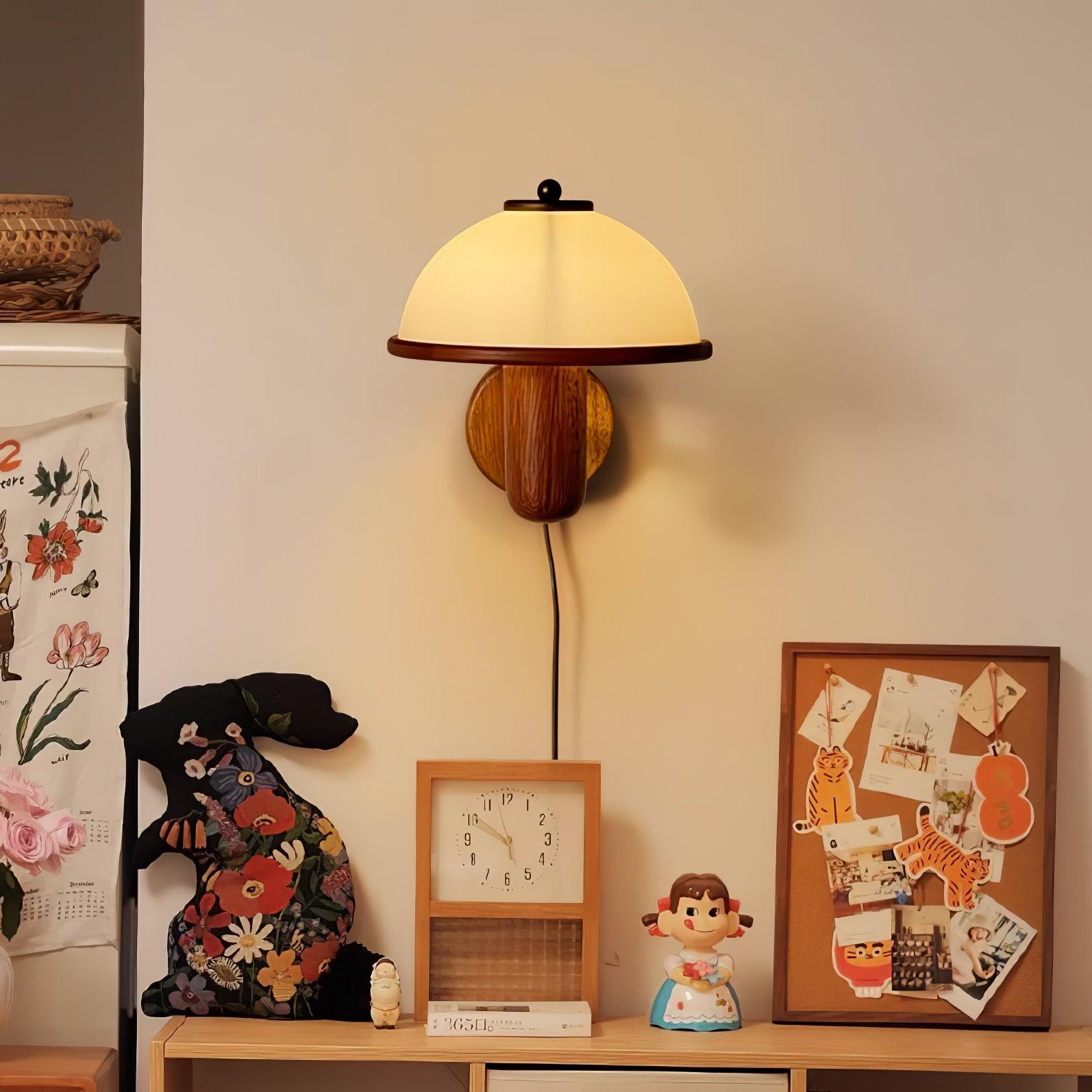 CapLuxe | Rustieke Paddestoel Houten Wandlamp