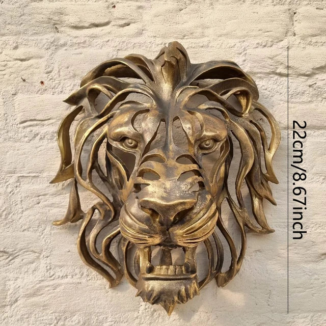 RegalMane | Metalen leeuwenkop muur sculptuur - Gouden afwerking, 3D leeuw muurdecoratie