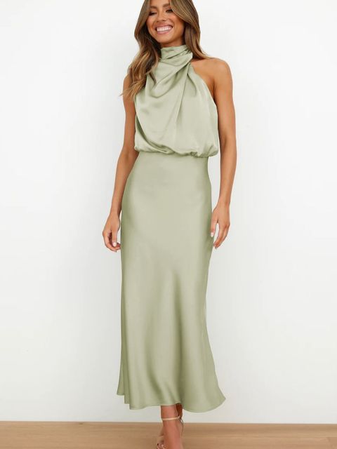 Tindra | Zwarte satijnen avondjurk voor dames – Elegante midi-jurk met hoge hals