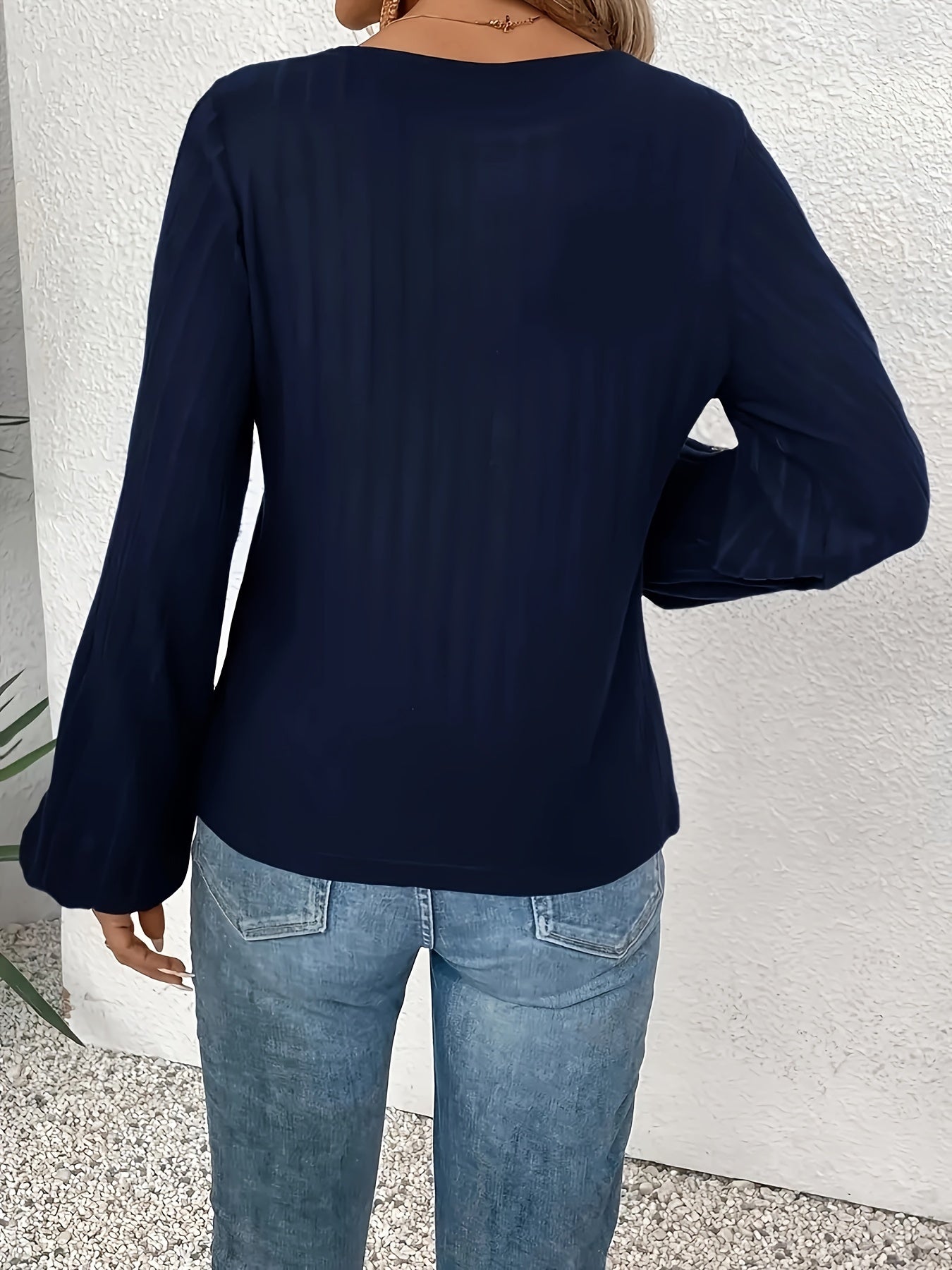 Danica | Dames T-shirt met Lange Mouwen en Borduursel – Casual Patchwork Top, Losse Pasvorm