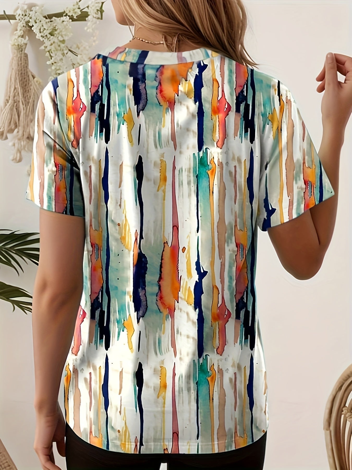 Rumi | Casual T-shirt met print voor dames – Zomertop met geometrische, abstracte strepen