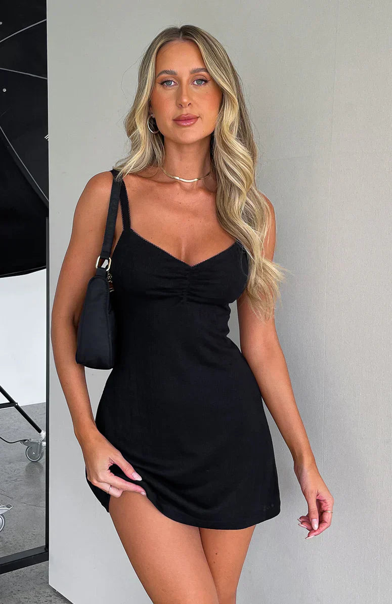 Jani | Strakke stretch-minijurk voor dames – Minimalistische, nauwsluitende zomeroutfit