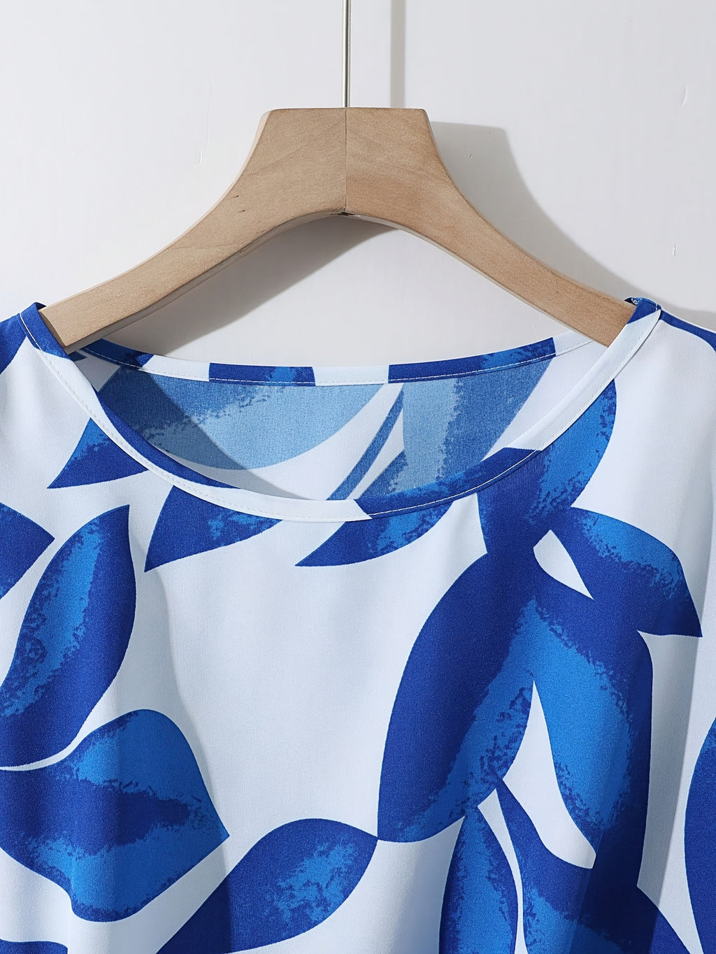 Mirell | Casual-elegante damestop – Blouse met print, ronde hals en lange mouwen