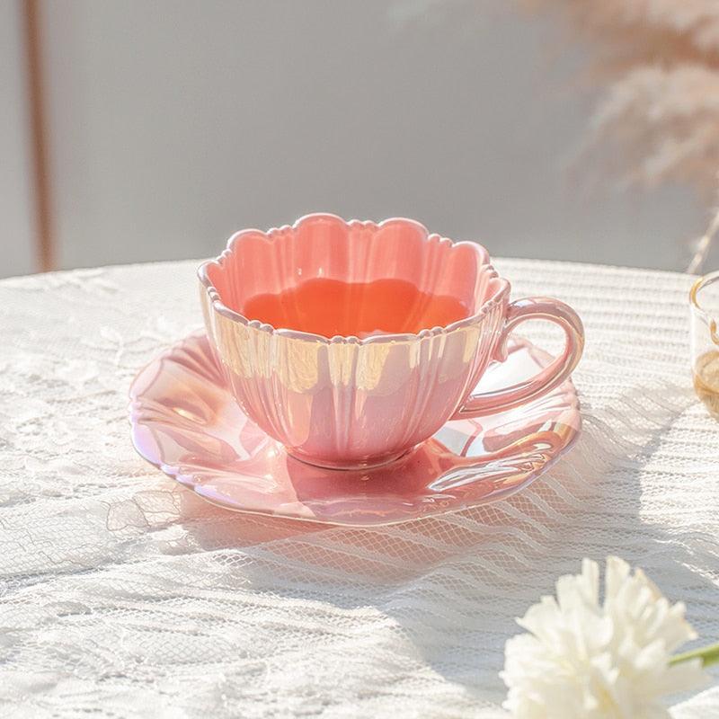 Lustrella | Parelmoerbloem theekop en schotel set - Keramische bloemen koffiekop, Vintage stijl serviesgoed