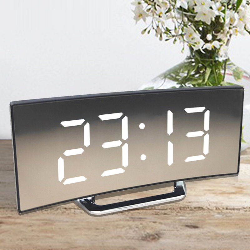 HaloDigits | Grote LED digitale klok met gebogen display - Moderne digitale klok