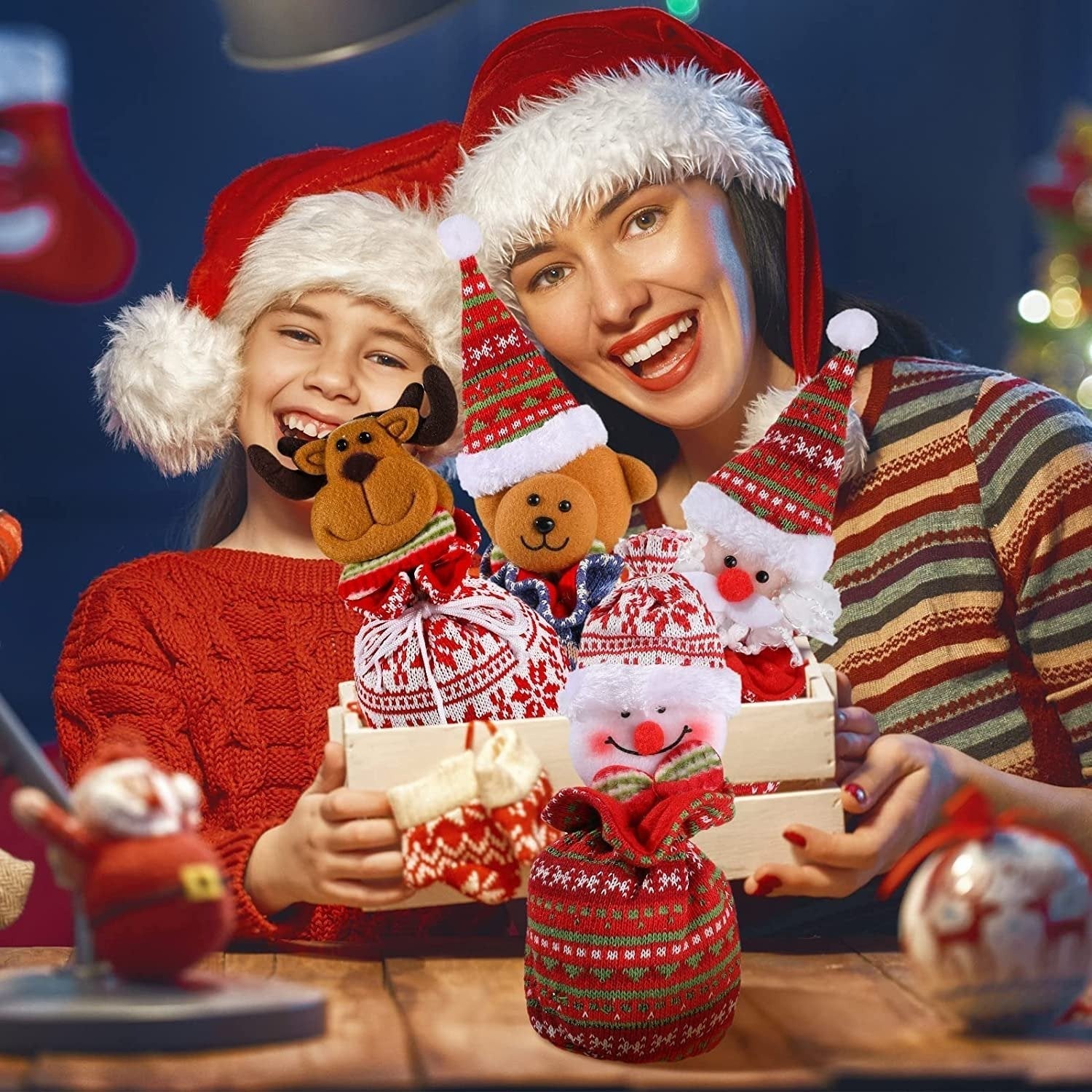 YulePal | Gebreide kerstcadeauzak met pop – Decoratieve kerstcadeauzak voor kinderen, thuis en feestdagen