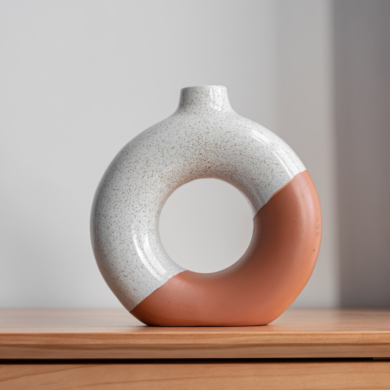 GlazeLoop | Geglazuurde Keramische Donutvaas - Modern woondecoratie